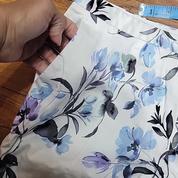 Calvin klein long pants 🌼🪻💐 floral color size 6 99 cotton 2% spandex - Picture 8 of 16